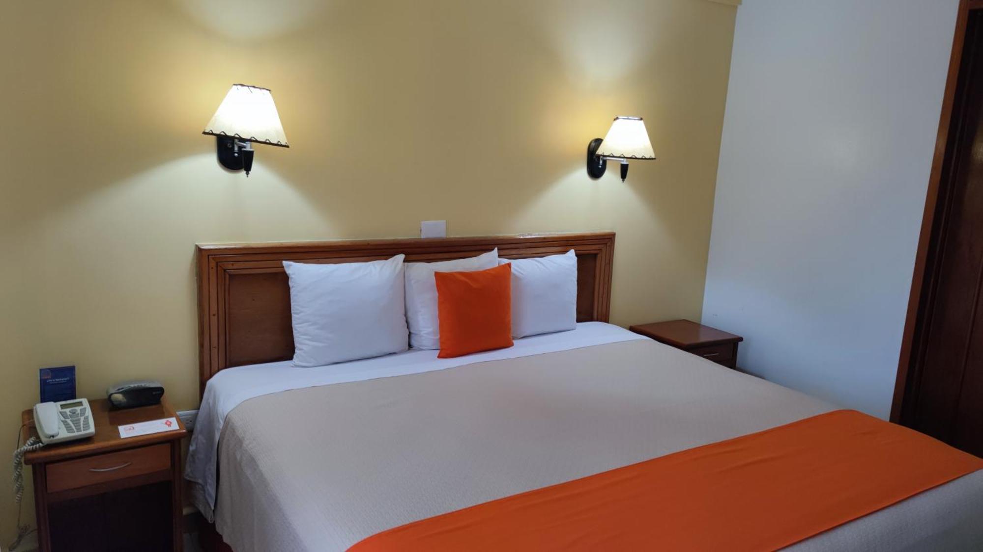 Hotel Baez Carrizal ビジャエルモッサ エクステリア 写真