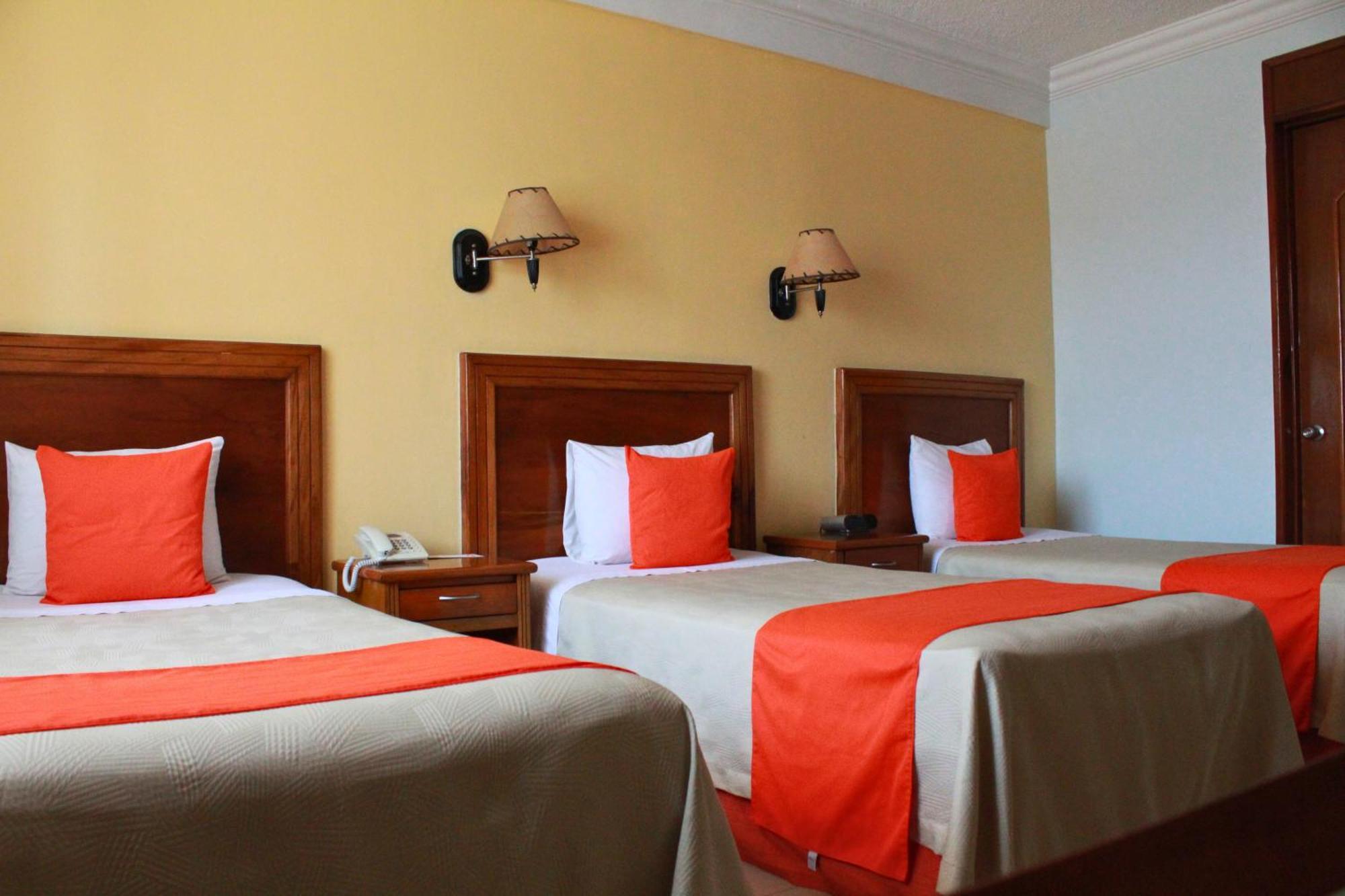Hotel Baez Carrizal ビジャエルモッサ エクステリア 写真