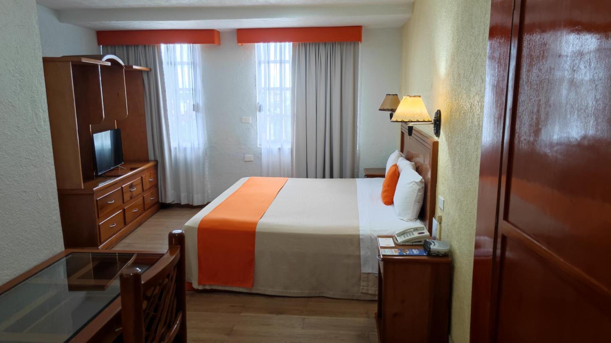 Hotel Baez Carrizal ビジャエルモッサ エクステリア 写真